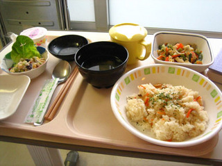 20110617 病院食.jpg